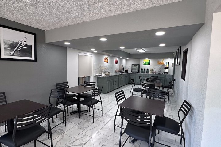 Breakfast/Coffee Service 48 of 50