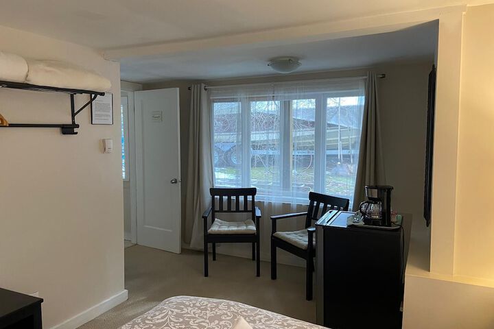 Room 12 of 43