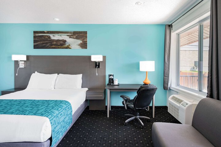 Room 8 of 31