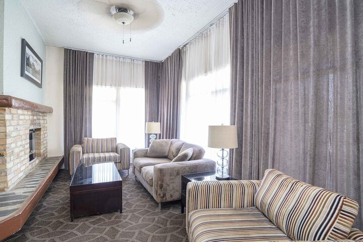 Hotel Interior 11 of 25