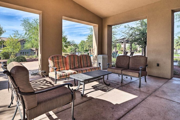 Utah Home w / Pool & Hot Tub Access Mtn Views!