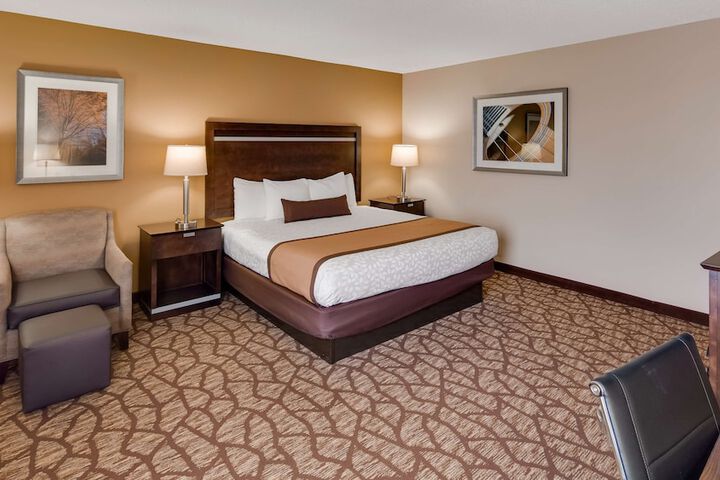 Room 14 of 32