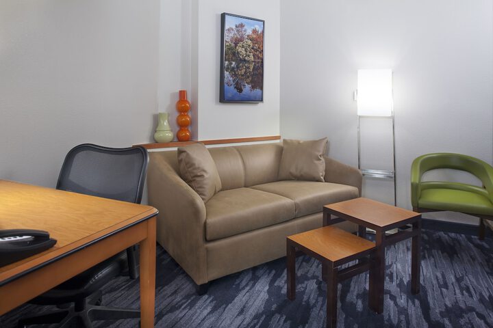 Room 22 of 32