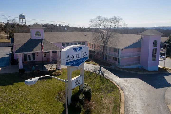 Hotel 8 of 55