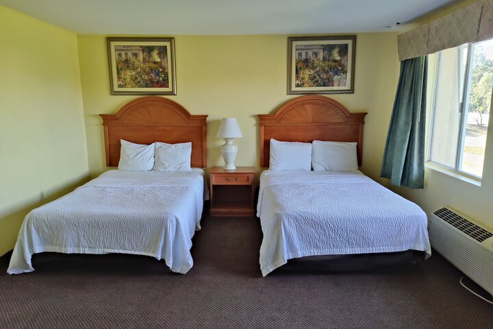 Room 15 of 33