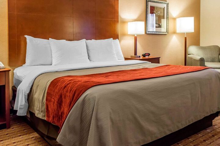 Room 32 of 44