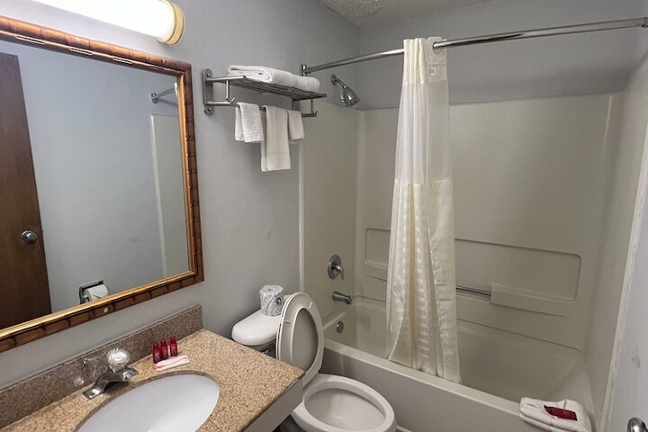 Room 34 of 50