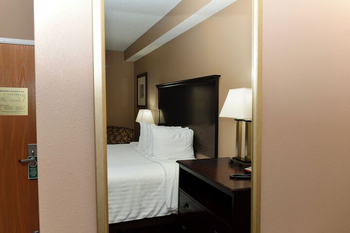 Room 98 of 118
