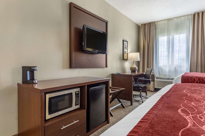 Comfort Inn & Suites Streetsboro - Kent