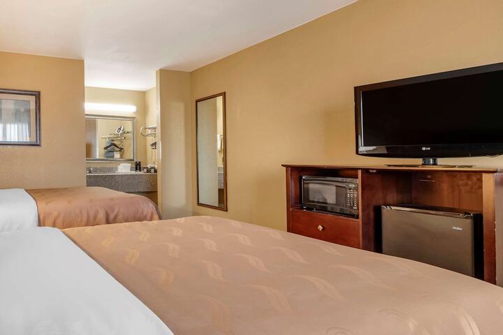 Room 19 of 32