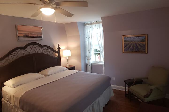 Miller-Dunham House Bed & Breakfast