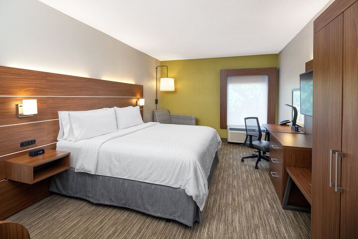 Room 25 of 36