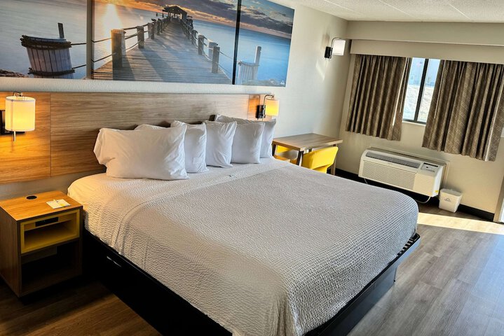 Room 15 of 41