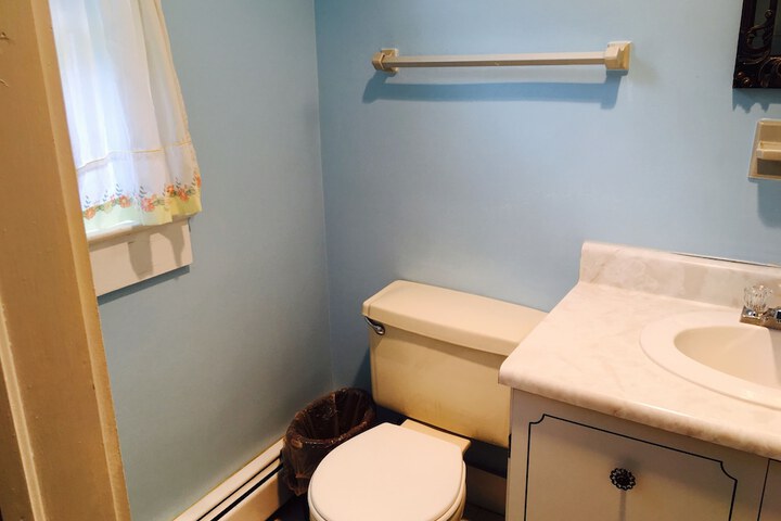 Room 61 of 82