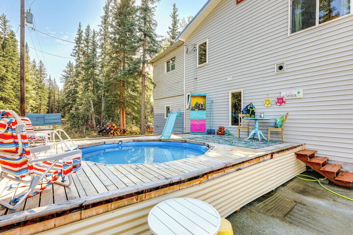 Delta Junction Retreat w / Northern Lights Cabin!