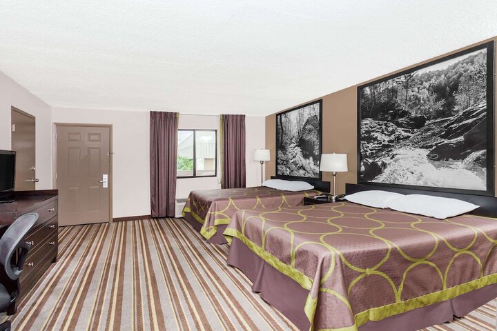 Room 8 of 21