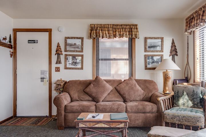 Franciscan Lakeside Lodge