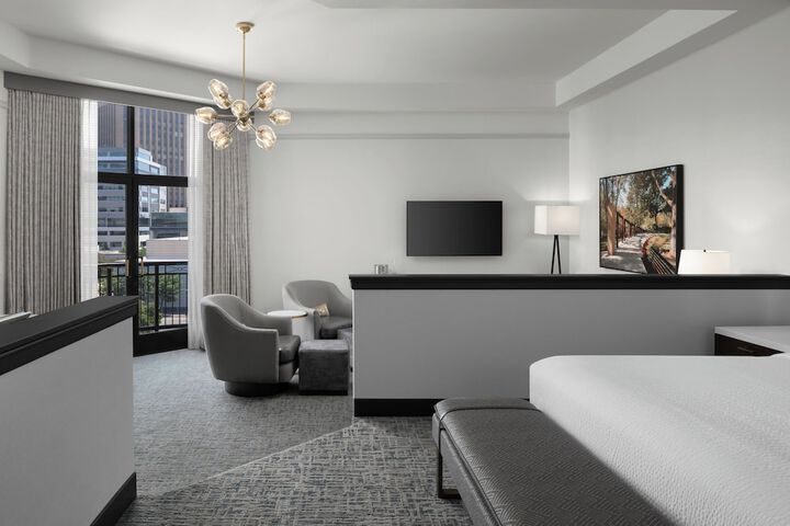 Hotel 43