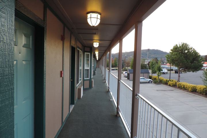 Hotel View 25 of 28