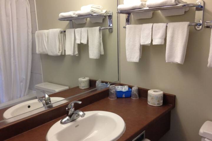 Room 21 of 27