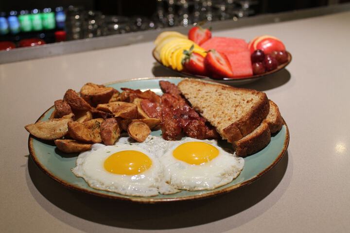 Breakfast/Coffee Service 36 of 48
