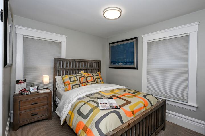 Room 160 of 276