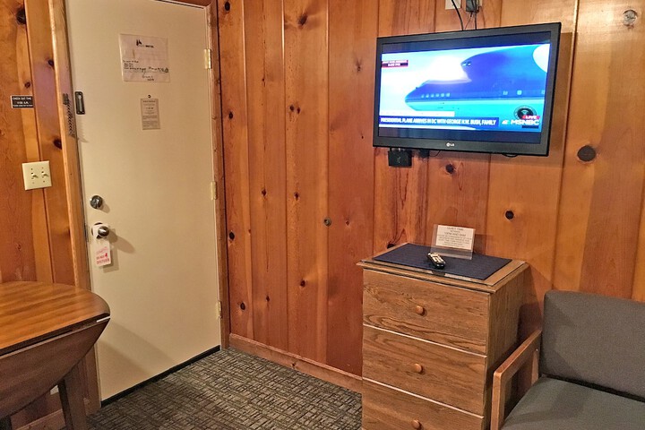 Room 140 of 183