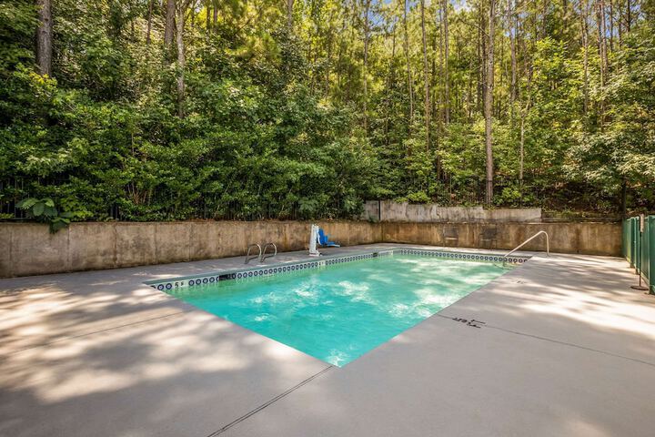 Pool 5 of 35