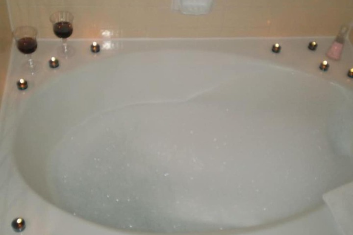 Ontario Inn & Suites