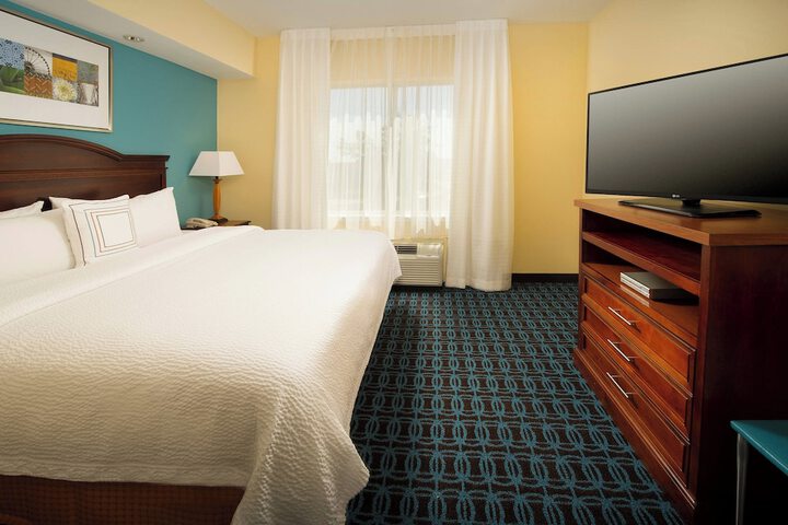 Fairfield Inn & Suites by Marriott Marshall