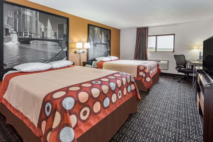 Room 10 of 17