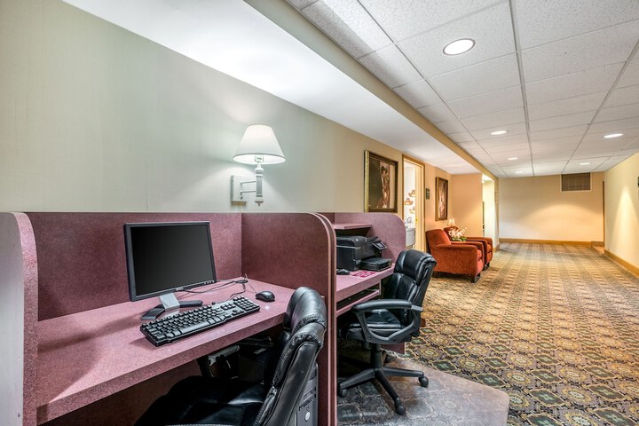 Business Center 51 of 51