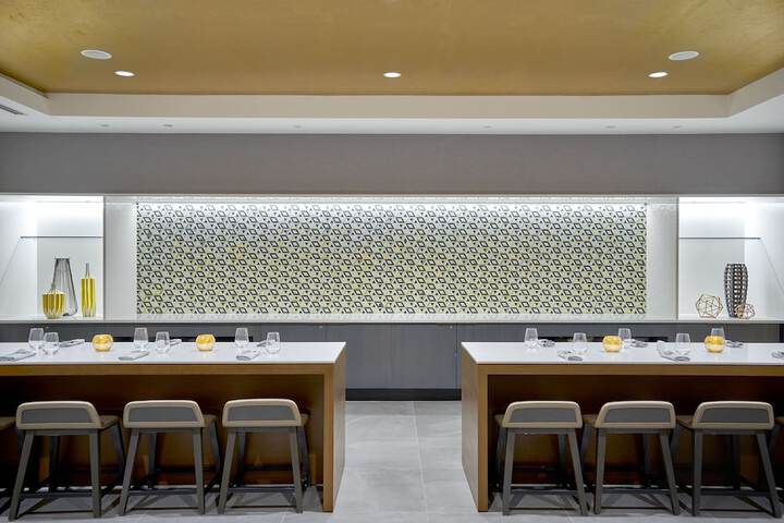 Dining 50 of 62