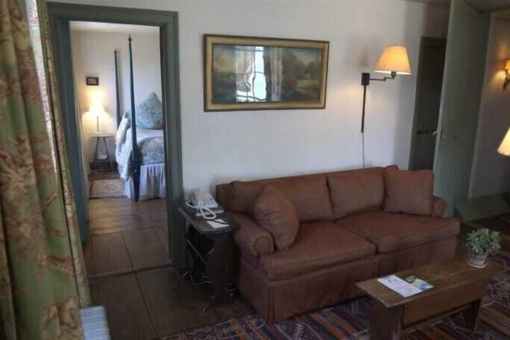 Room 35 of 67
