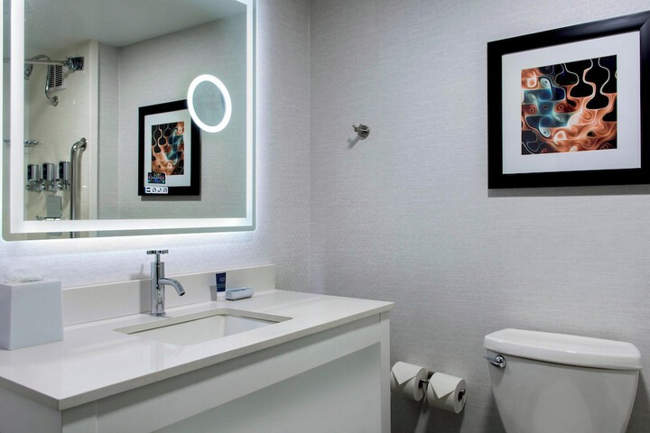 Room 21 of 29