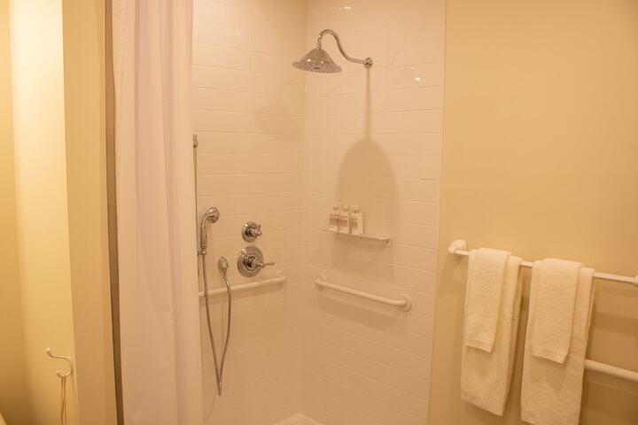Room 15 of 52