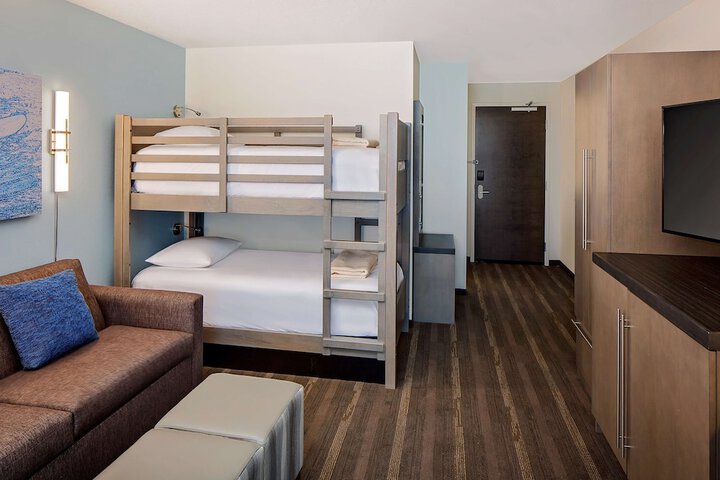 Room 12 of 46