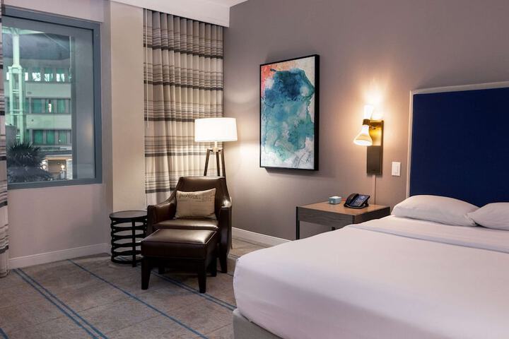 Room 22 of 59