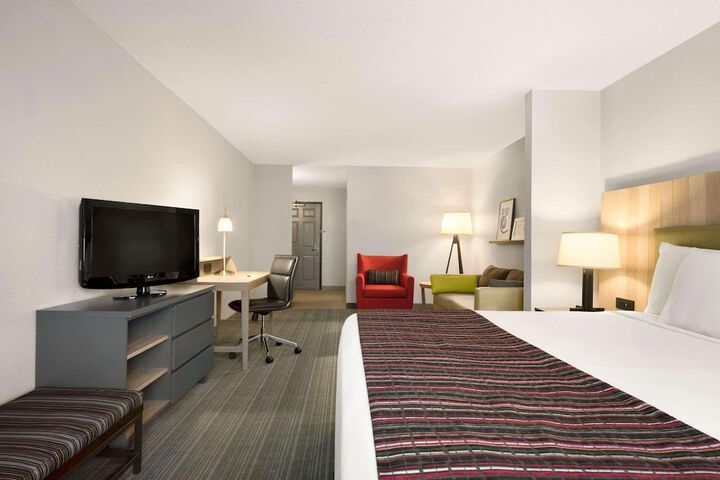 Room 10 of 26