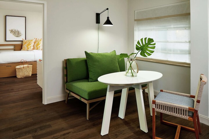 Bakers Cay Resort Key Largo Curio Collection by Hilton