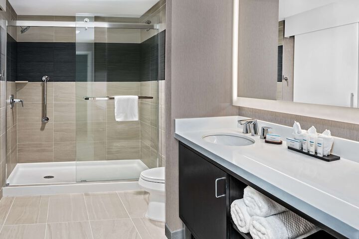 Embassy Suites by Hilton Houston West - Katy