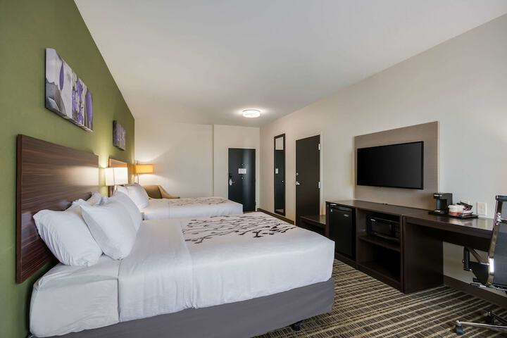 Room 20 of 63