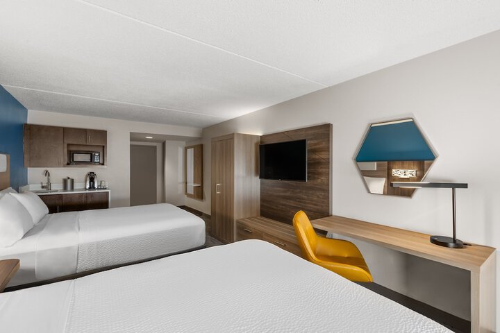 Holiday Inn Express Hotel & Suites Danbury - I-84 by IHG