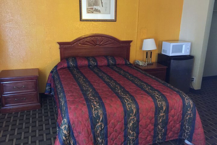 Room 35 of 51