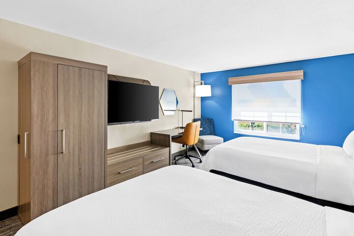 Holiday Inn Express Hotel & Suites Council Bluffs - Convention Center by IHG