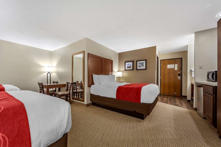 Room 27 of 36
