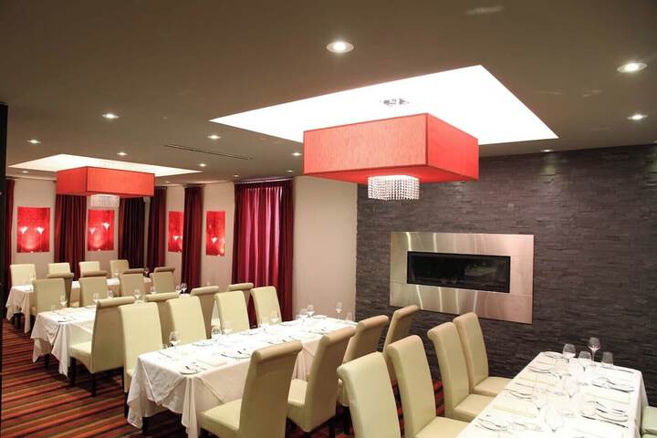 Ballroom/Hall 56 of 65