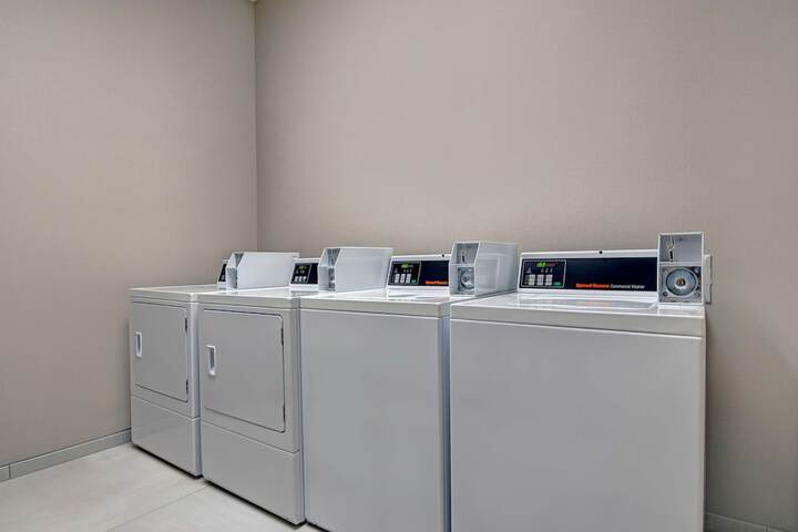 Hilton Garden Inn Madison Huntsville Airport