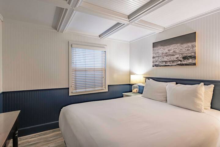 Cannon Beach Hotel Collection