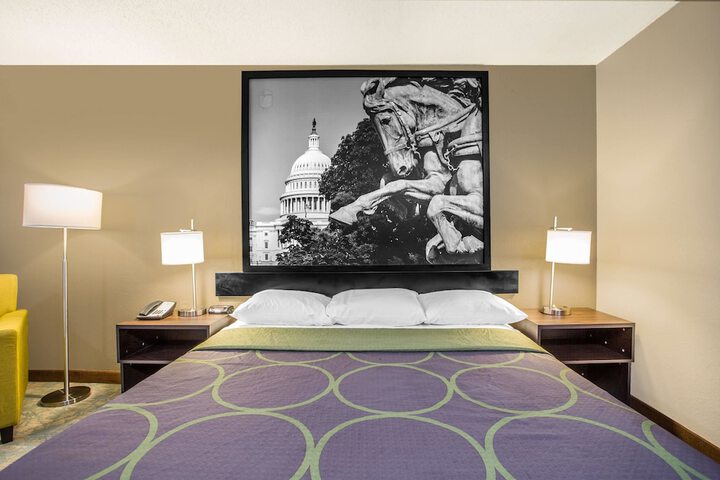 Room 8 of 14